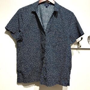 GAP body short sleeve button down